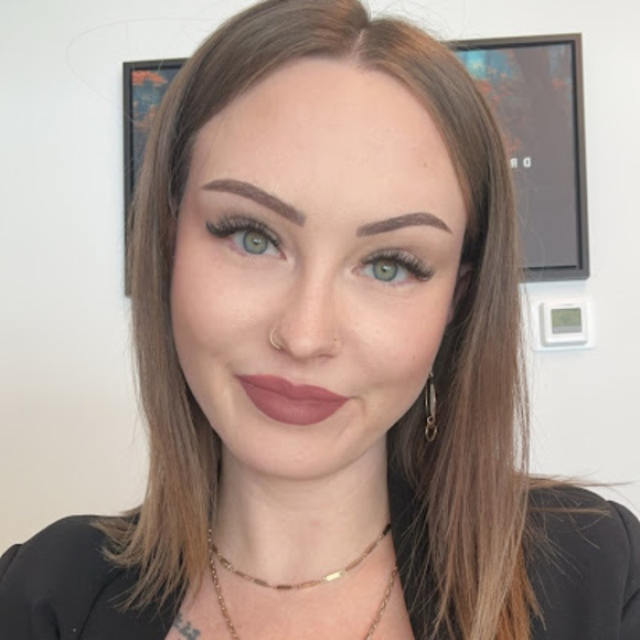 Meet your Posher, Taylor - Picture 1 of 1